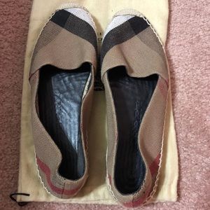 Burberry espadrilles... new